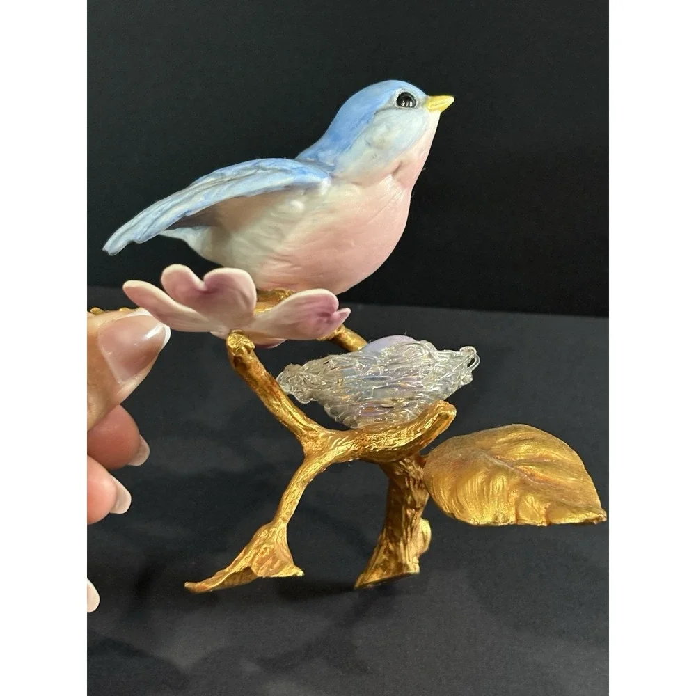 Bluebird Figurine w/ Nest & Eggs Gold Branch Dogwood Flower Malaysia, Valentine